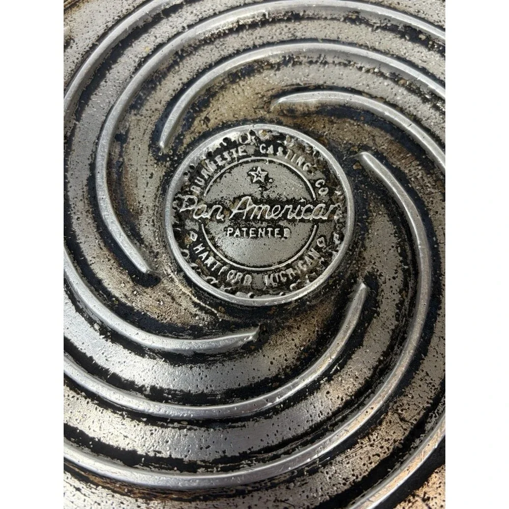Vintage Pan American Heavy Cast Aluminum Oval Roasting Pan Rack Inside 17” USA
